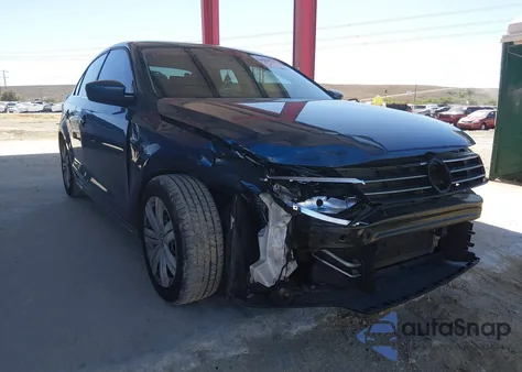 2017 Volkswagen Jetta 1.4T S z USA, uszkodzony, nr VIN 3VW2B7AJ2HM345765